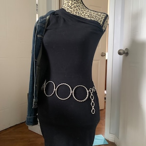 Vintage adjustable metal belt with large silver links, adjustable retro/gogo style, 36 inches/100cm, small
