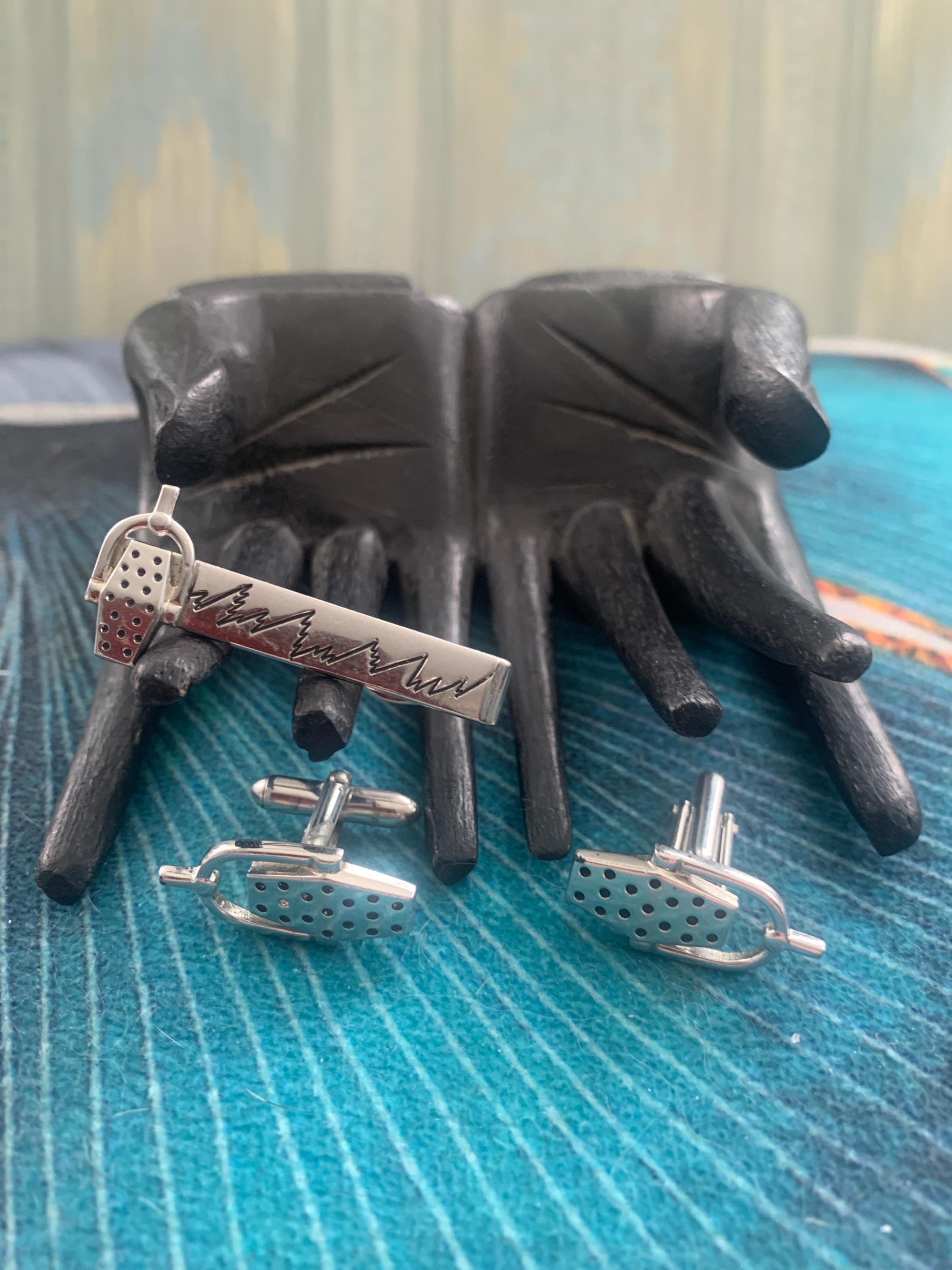 Boutons De Manchette Poker Boutons De Manchette Homme COOLMETALJACKET - Acier Inoxydable - Design As De Pique - Cadeau Élégant Accessoire Chemise Noir Boutons De Manchette Poker Boutons De Manchette Homme COOLMETALJACKET - Acier Inoxydable - Design As De Pique - Cadeau Élégant Accessoire Chemise Noir