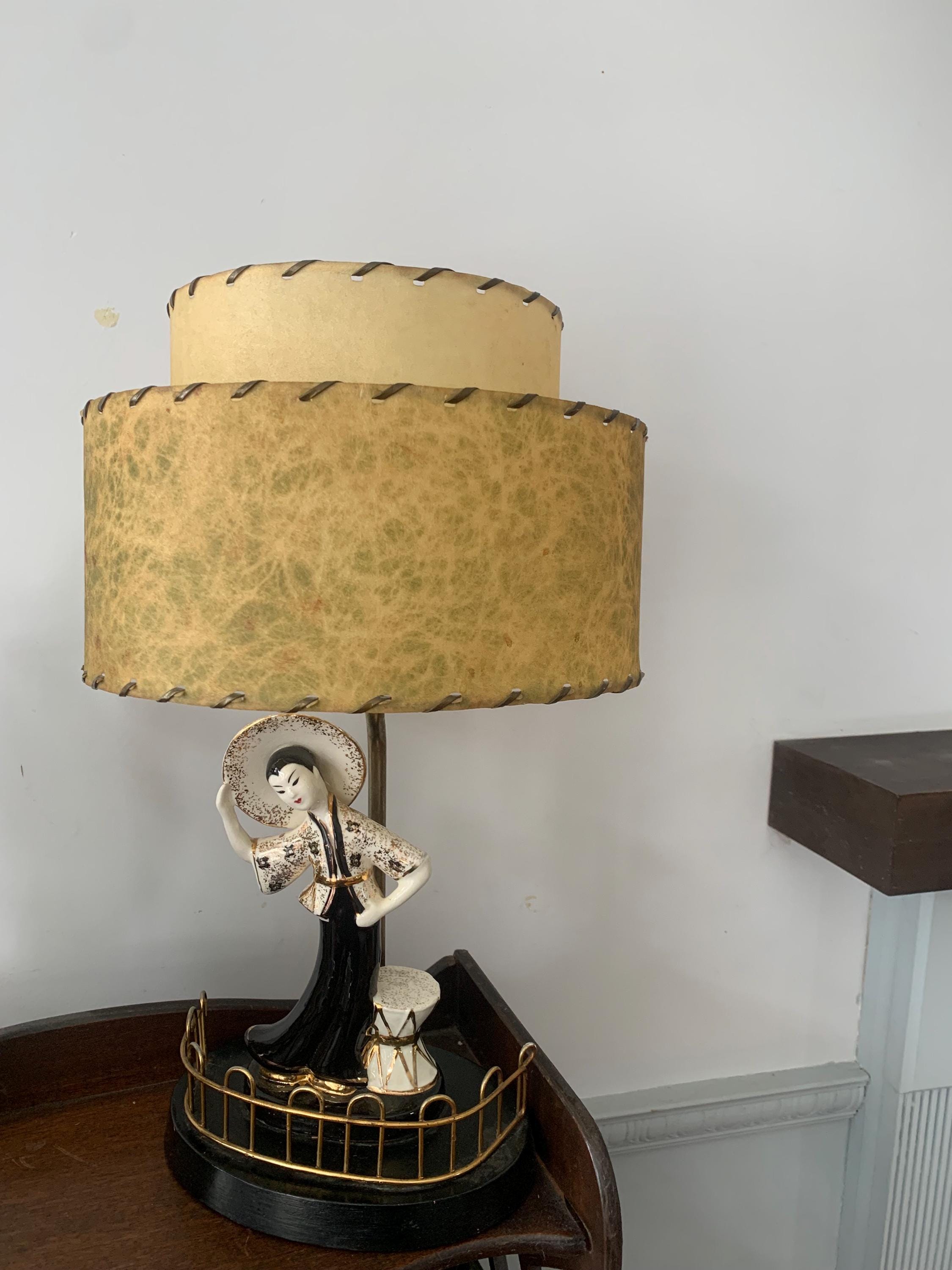 Vintage 50s Fiberglass Lamp - Etsy Canada