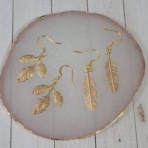 Gold Classic Feather/ Leaf Earrings, Stylish, Cute Everyday Accessory, Great Gift Ideas, Birthday, Occasion