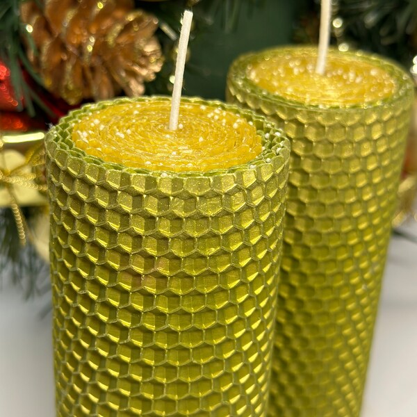 two original Christmas candles of green and golden color 13x5 cm. candles made of natural beeswax twisted by hand, organic candles,Ukrainian