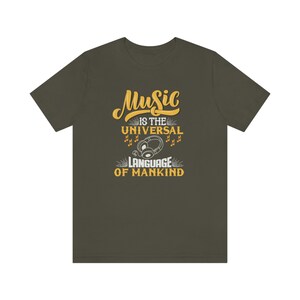 Music Is The Universal Language T-Shirt: Musician Gift Tee 画像 3
