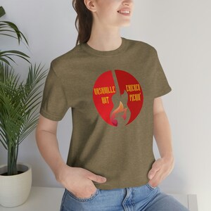 Retro Nashville Hot Chicken Guitar T-Shirt: Vintage Music Tee 画像 7