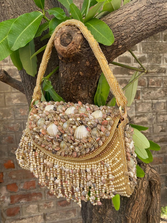 Bolso de mano bohemio colorido y adornado, hecho a mano Bolso de