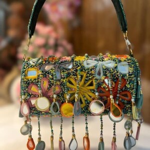 Sac à bandoulière bohème en perles, pochette en patchwork fait main avec glands, sac à main ethnique