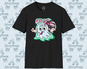 Puede incluir: Camiseta negra con un gráfico de un fantasma verde sosteniendo una bola de billar negra y blanca. El texto "Ghost Ball" está escrito en letras rosas y verdes sobre el fantasma.