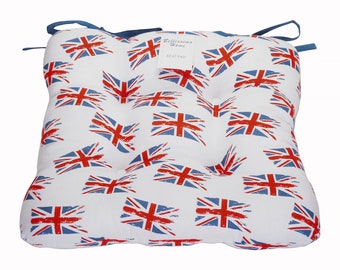 Union Jack Printed Cotton Seat Pad With Chair Ties. Available in a 2 or 4 Pack. White Background With Union Jack Flag Print.