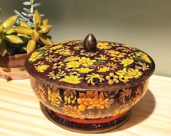 Vintage Daher Decorative Floral Round Tin Yellow Brown Green Made in England