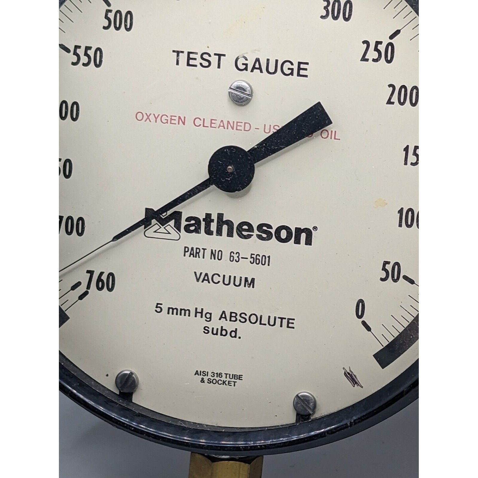 2 Vintage Matheson Part Number 635601 Test Gauge Vacuum Mm Hg Absolute Working Pressure Gauge