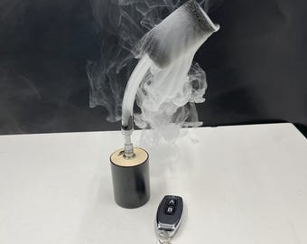 Handheld Smoke Machine, Portable Small Fog Machine Fog Fluid for Halloween Photography Gift Indoor Outdoor Photography Videography Effects