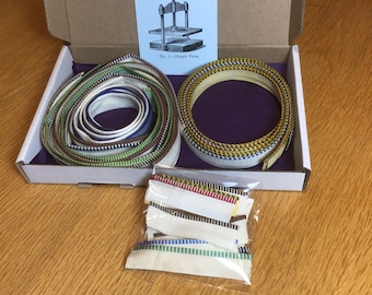 Lot d'assortiments de serre-têtes pour reliure, pièces de 10 x 50 cm, plus des extraits