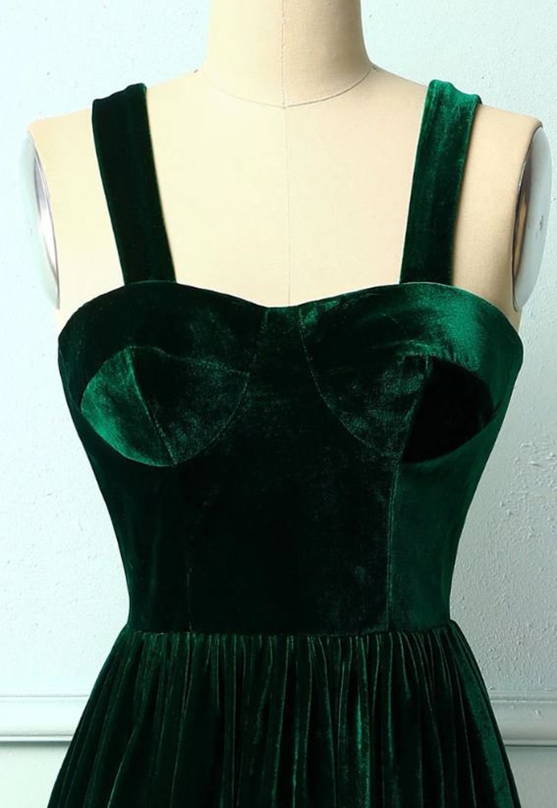 Pretty A Line Sweetheart Ruffles Long Evening Dress Green Velvet Prom Dresses
