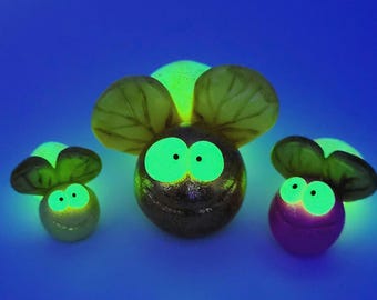 Decoration, decorative figure, firefly family, set of 3, glow in the dark