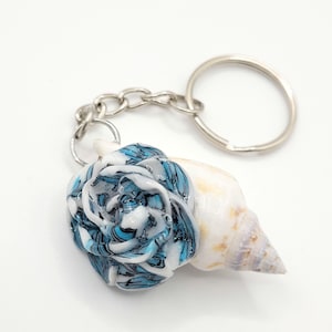 Key rings, flower pendants, rose pendants, shell pendants, bag pendants
