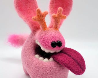 Needle-felted fantasy figure Zigor – Handmade fairytale figure made of virgin wool – Unique woodland creature decoration, gift for collectors