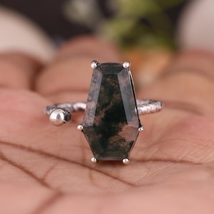 Moss Agate Coffin Ring, 925 Sterling Silver Ring, Unique Coffin Shaped Gemstone Ring, Coffin Stone Ring, Silver Band Ring, Witchy Jewelry