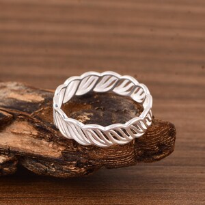Filigree Leaf Pattern Stacking Ring, 925 Sterling Silver Band, Nature Inspired Jewelry, Delicate Twist Eternity Ring, Birthday Gift for Her