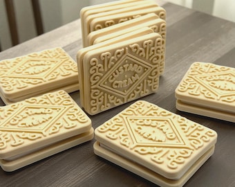 Custard Cream Biscuit 3D Magnetic Fidget Toy – Fun Desk Novelty, Clickable Magnet Replica, Unique Printed Biscuit Gift VIDEO!
