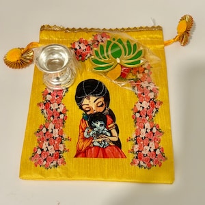 Seemantham Return gift bags  | Baby shower gift bags| Mom-To-Be Potli Bags for Return favors