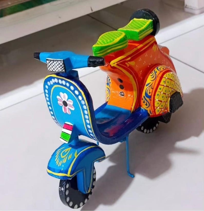 Small Toy Rickshaw Kondapalli Bommalu| Vehicles | Kondapalli Toys| Bommala Koluvu | Desi ...