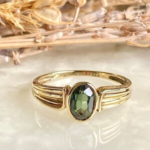 Ring antique 333 gold 8 carat tourmaline // size. 57 // 18 mm // Vintage Art Nouveau Art Deco Art Nouveau // Gemstone green nostalgia