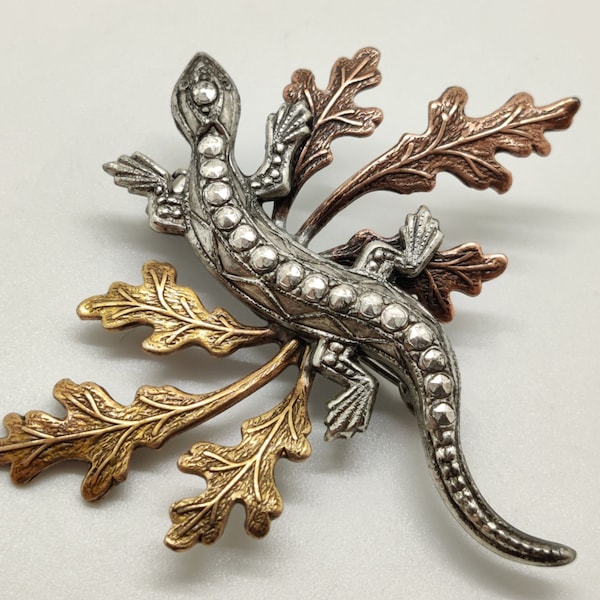 Salamander on Leaves Brooch