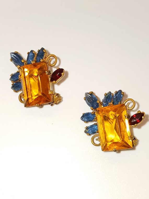 1930s Czechoslovakian pair of Brooches