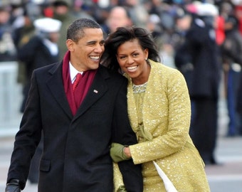 President Barack Obama & Wife Michelle in Love Glossy Banner Publicity Poster Picture Photo Print - Many Sizes Available