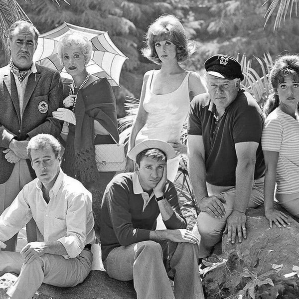 Cast Classic TV Show Gilligan's Island Picture Poster Photo Print