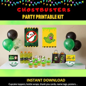 Könnte beinhalten: Ein druckbares Ghostbusters-Party-Set mit Postern, Cupcake-Toppern, Flaschenetiketten und Geschenktüten. Das Set enthält ein weißes Geisterlogo, eine grüne Schleimfigur und den Text GHOSTBUSTERS PARTY PRINTABLE KIT sowie INSTANT DOWNLOAD.