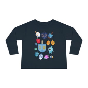 Camiseta Hanukkah para niños pequeños de manga larga, idea de regalo para niños hanukkah, ropa hanukkah para niños, linda camisa para niños pequeños hanukkah dreidel vacaciones imagen 7