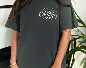 Vanee Loves Style distressed tee
