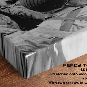 D-Day Normandy Canvas Art American Troops, Omaha Beach Historic Photo (Black and White, Premium Canvas, R image 7