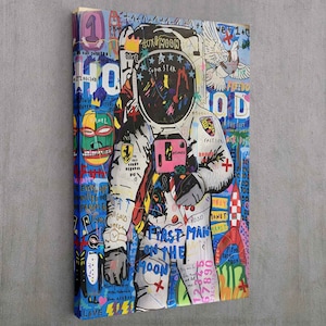 Astronaut Graffiti Style Canvas – First Man on the Moon Street Art Print, Urban Wall Decor, Personalized Canvas for Home