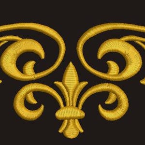 Może przedstawiać: Złoty dekoracyjny wzór z geometrycznym wzorem kwiatowym i motywem lilii w centrum.