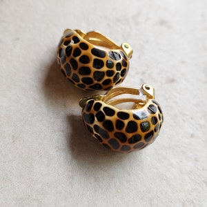 Vintage Leopard Earrings Clip-on Animal print image 1