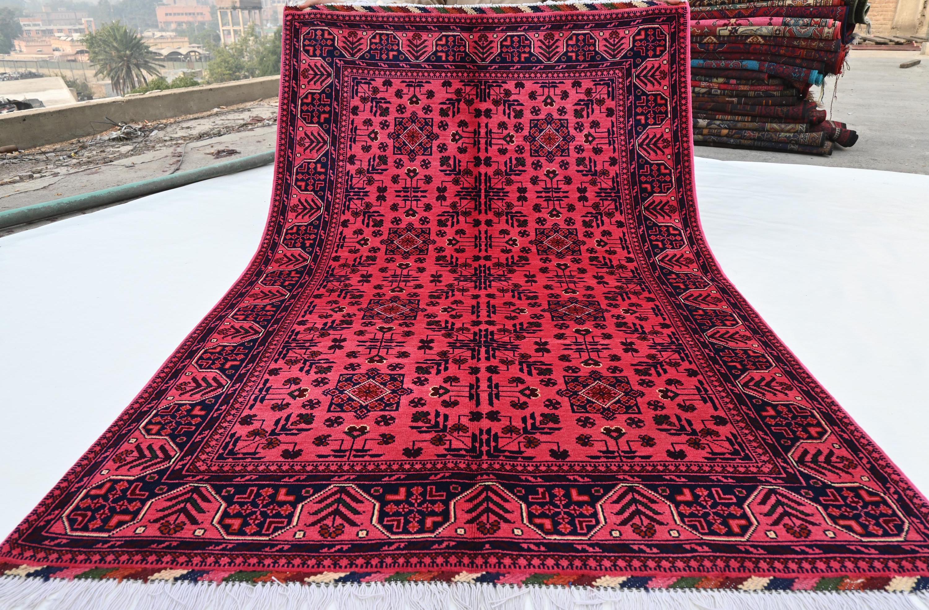 4x6'3フィートのピンクのアフガンラグ - トルクメン部族デザインブハラ