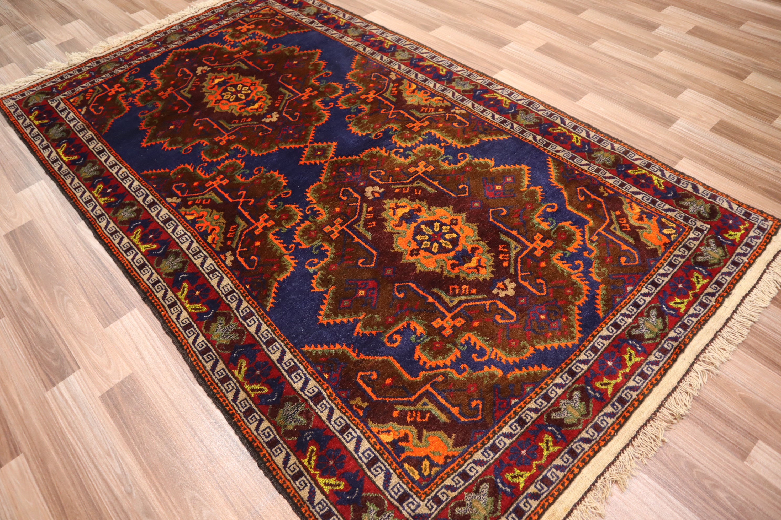 ネイビーブルーのアンティークラグ 4x7 ハイパイル ヴィンテージラグ