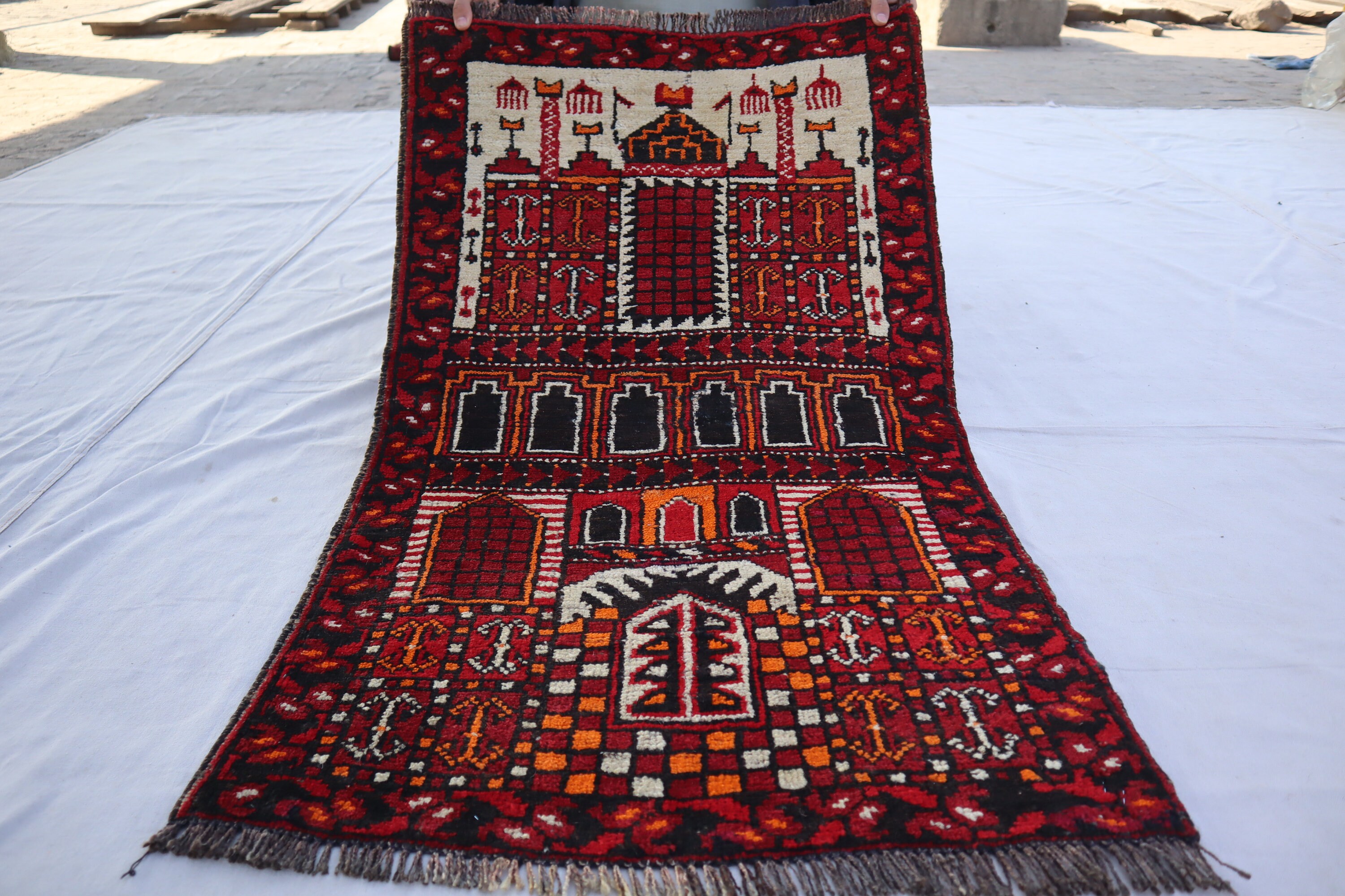 Kizil Ayak Rug - Ca 1920 Kizil Ayak Rug - Ca 1920