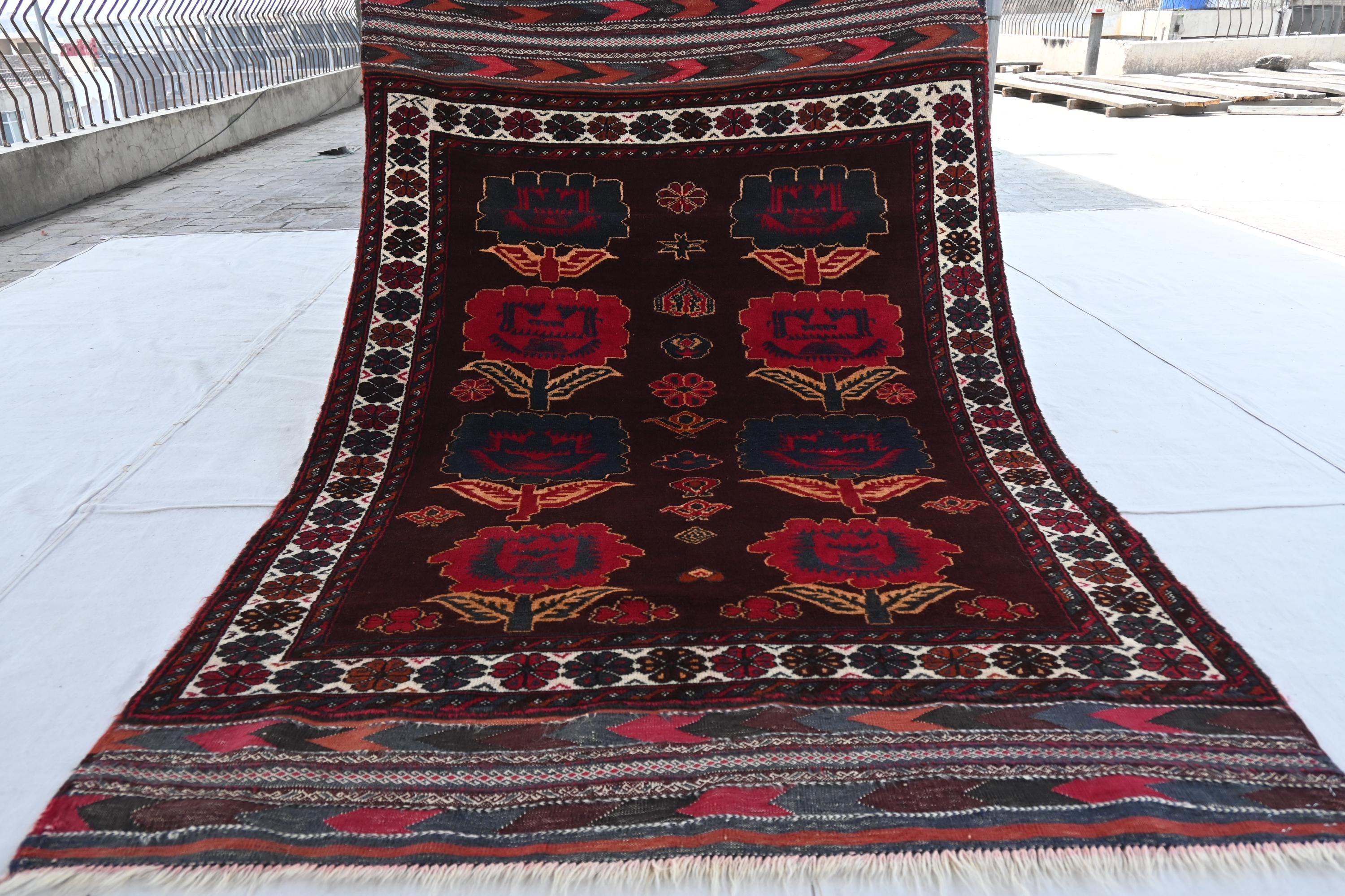 アフガニスタン フローラル Baluchi ラグ 4x6 トルクマン アンティーク