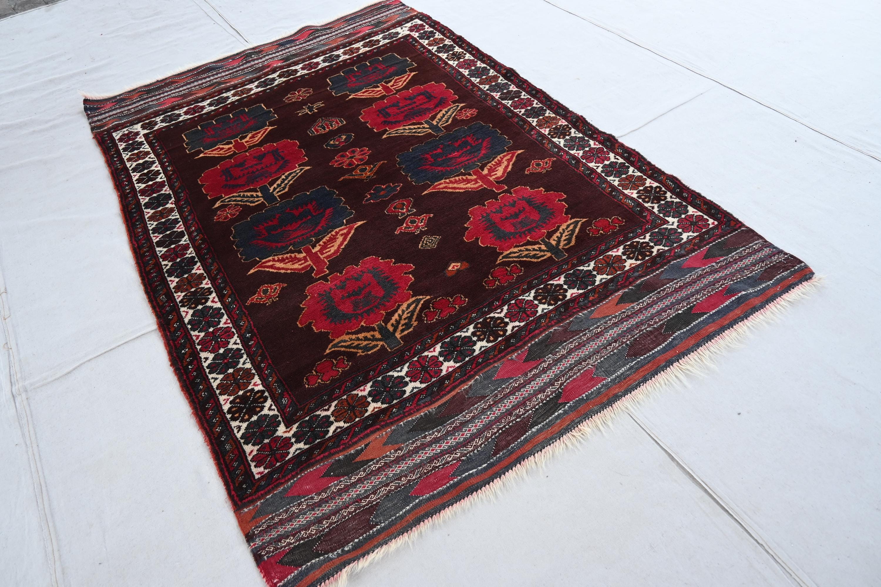 ラグ・カーペット Afghan baluch rug アフガニスタン フローラル Baluchi ラグ 4x6 トルクマン アンティーク