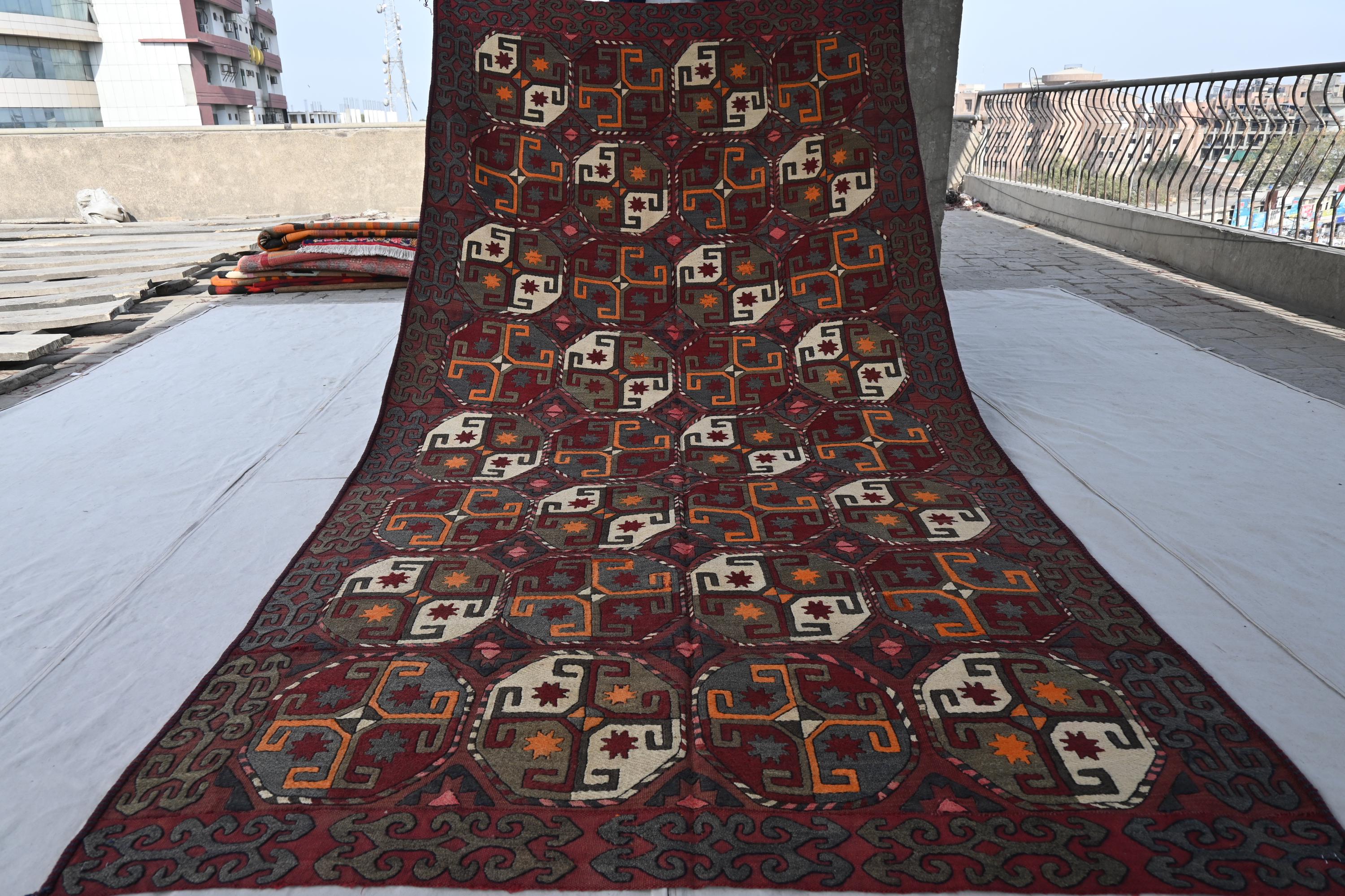 5x10 ヴィンテージ テッケ ラグ 160 x 310 cm 完璧に使い込まれた