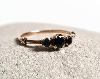 Vintage 1980 9ct Gold Blue Sapphire Trilogy Ring: Size O, UK Hallmark, September Birthstone