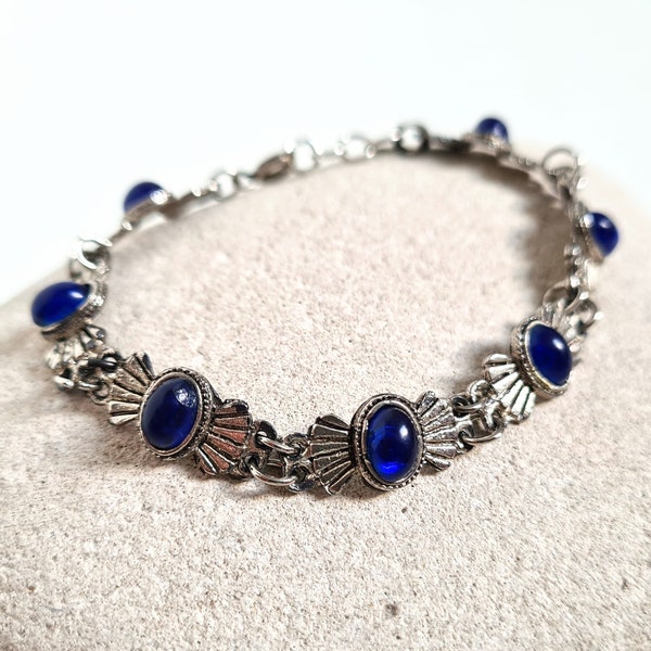 Sweet Vintage Dark Blue Oval Glass Cabochon Antiqued Silver Tone Bird Tail Panel Chain Link Bracelet, Jewellery Gift for Girls, Accessories