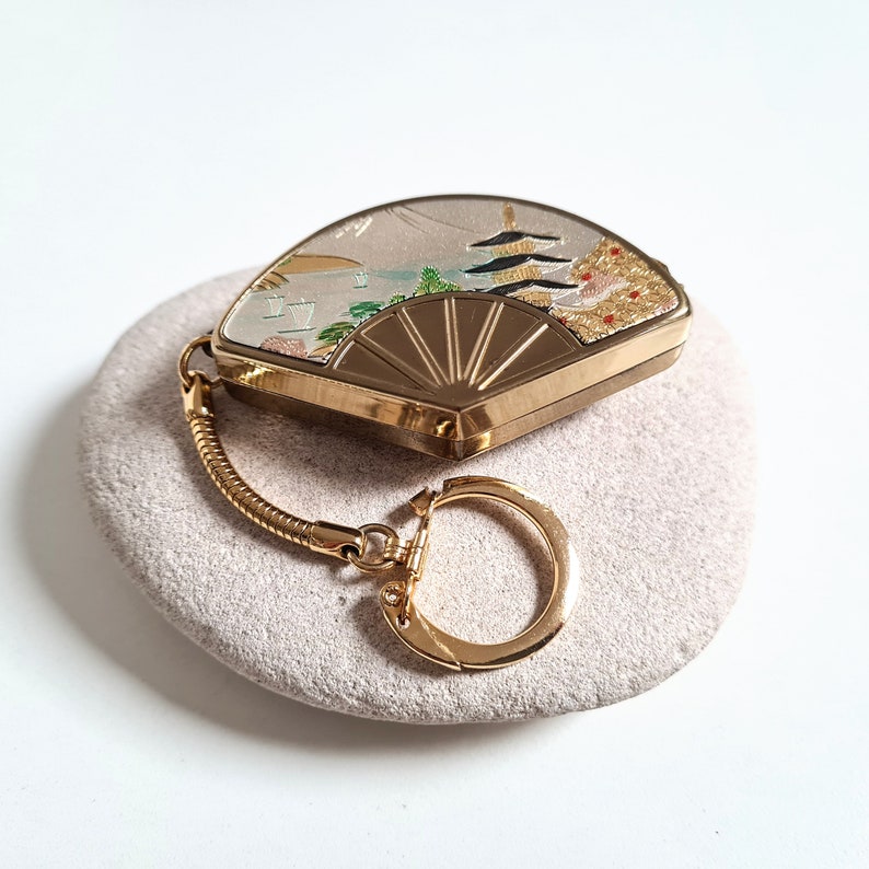 Vintage 1960's Sankyo Japanese Music Box Keychain, Traditional Sakura