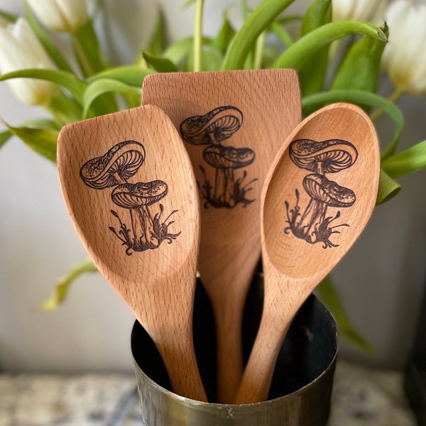 Mushroom Design Beechwood Engraved Kitchen Utensils