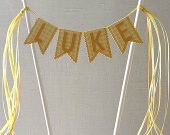 Décoration de gâteau jaune pâle personnalisée avec prénom pour baby shower ou anniversaire de garçon : Décoration de gâteau à carreaux | Décoration de gâteau jaune rétro
