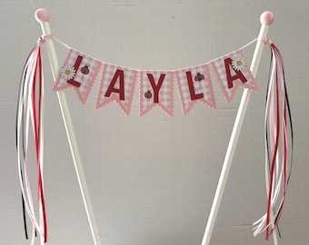 Décoration de gâteau coccinelle personnalisée style guirlande | Décoration de gâteau à carreaux vichy rose et rouge