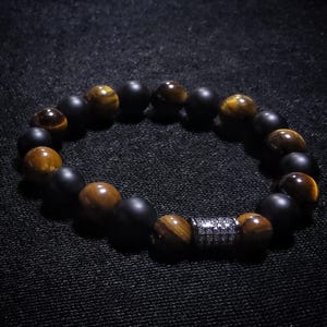 Pulseira de ônix preta com olho de tigre – Joia masculina com pedra de proteção – Pulseira de contas para confiança e aterramento – Presente de cristal de cura