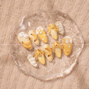 Bananen Smoothie 3D Gel Nägel Set | Handgemalte Kunst | Wiederverwendbare Stick On Nägel | Party & Braut Nägel | Premium Presse auf den Nägeln